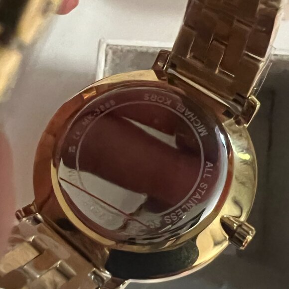 Michael Kors Women's Pyper Three-Hand Gold-Tone Stainless Steel Watch - Picture 5 of 5